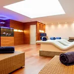 Schweizerhof - A Small Luxury 酒店 4*