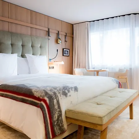 Schweizerhof - A Small Luxury Отель
