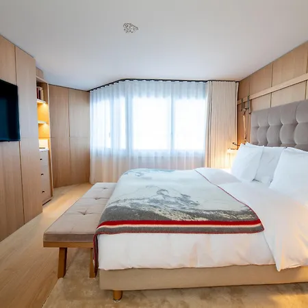 Schweizerhof - A Small Luxury 4*