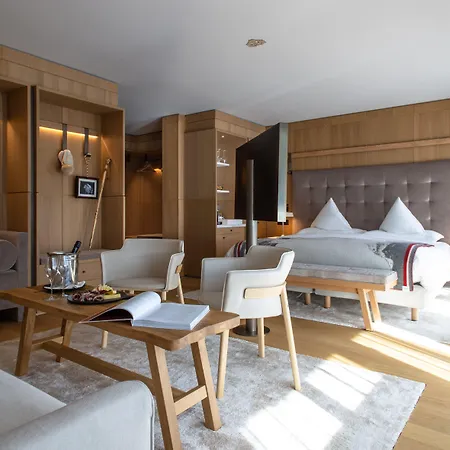 Hotel Schweizerhof - A Small Luxury 4*