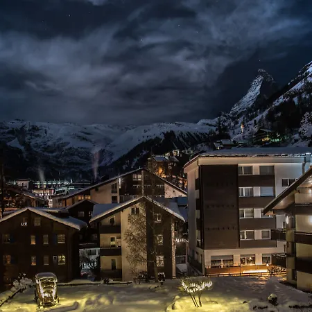 Otel Schweizerhof - A Small Luxury Zermatt