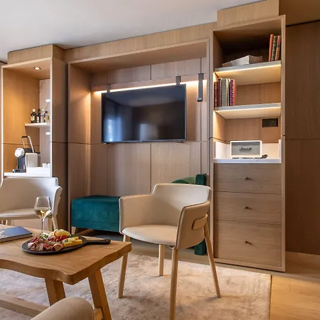 Schweizerhof - A Small Luxury Otel 4*