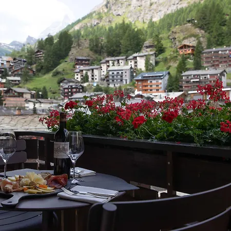 Schweizerhof - A Small Luxury 4*